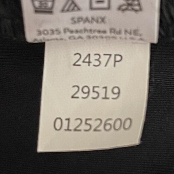 Spanx Leggings Womens 1X Plus Black Faux Leather Pants Hi Waist Skinny Shapewear - Picture 11 of 13